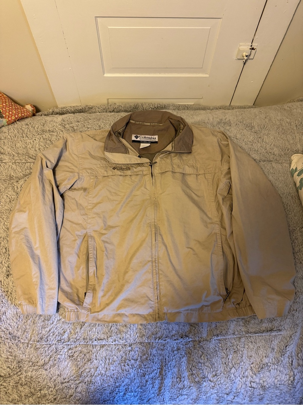 Vintage Columbia Men’s Lightweight Beige Jacket